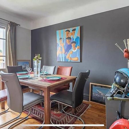 Exceptionnel 3 Pieces Art Deco En Dernier Etage Avec Garage Prive Centre Biarritzアパートメント エクステリア 写真