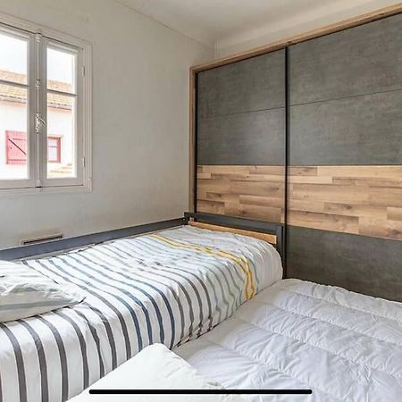 Exceptionnel 3 Pieces Art Deco En Dernier Etage Avec Garage Prive Centre Biarritzアパートメント エクステリア 写真
