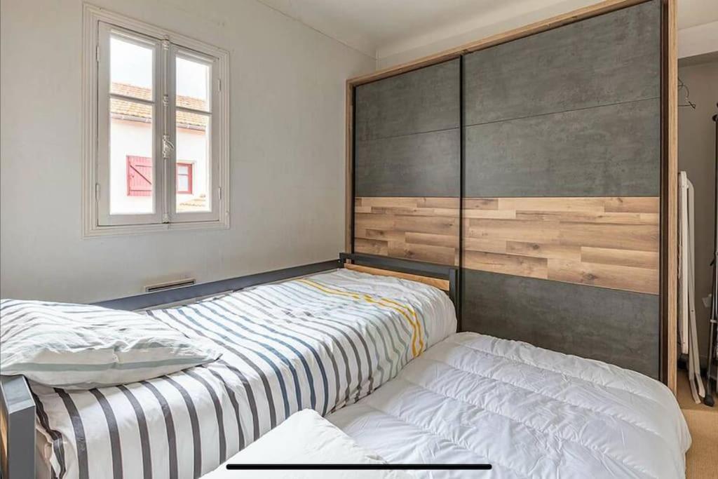 Exceptionnel 3 Pieces Art Deco En Dernier Etage Avec Garage Prive Centre Biarritzアパートメント エクステリア 写真