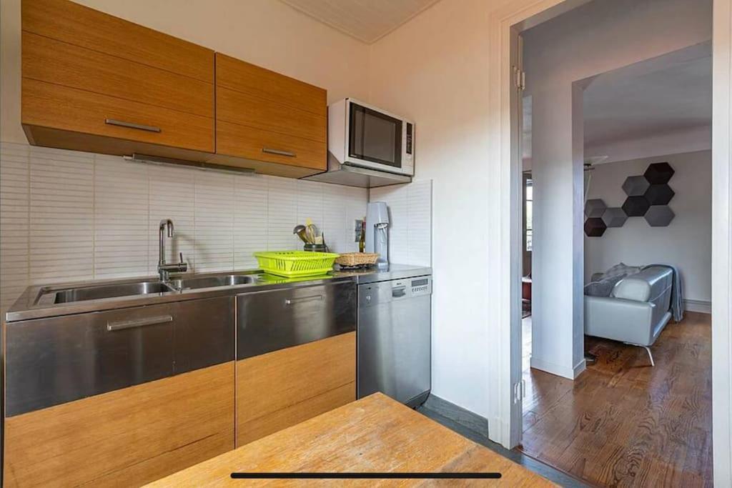 Exceptionnel 3 Pieces Art Deco En Dernier Etage Avec Garage Prive Centre Biarritzアパートメント エクステリア 写真